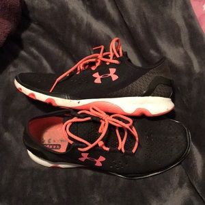 UA Speedform Apollo Running Shoe